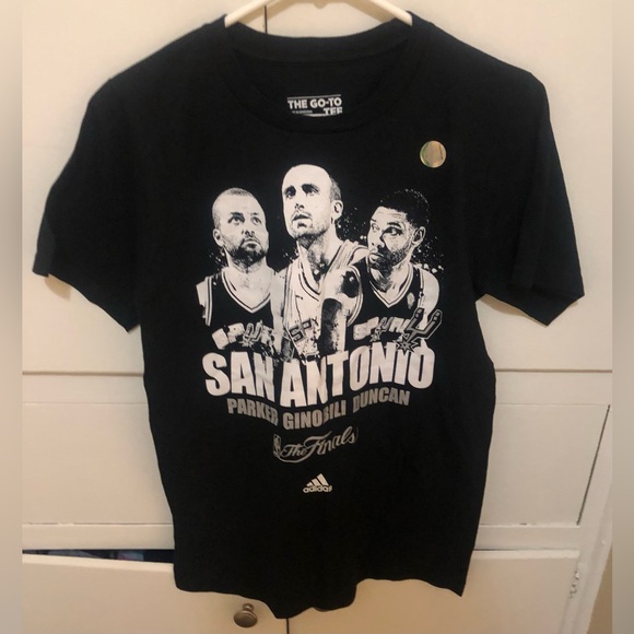 San Antonio Spurs Black T-Shirt size mens small - Picture 1 of 3